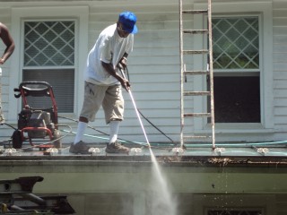 Cleaning gutters