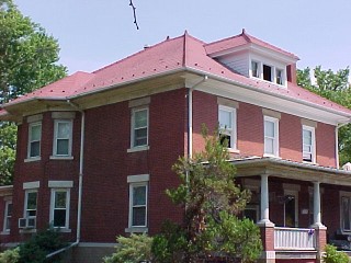 Present day red shingle roof in Herndon, VA